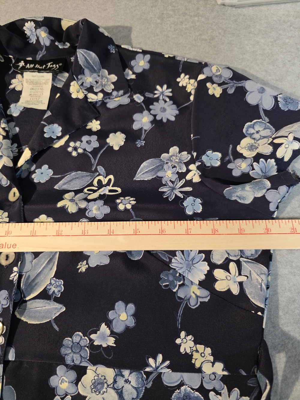 Vintage All That Jazz Navy Floral Button-Front Dress 11/12 - Picture 11 of 11